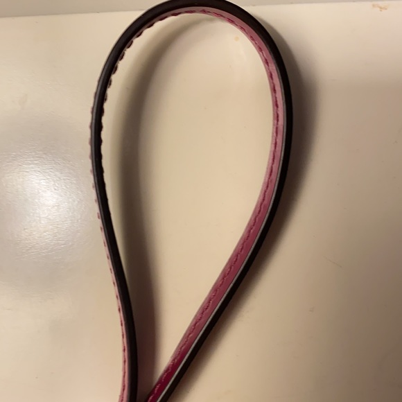 Authentic coach wristlet - Picture 4 of 6